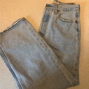 Levi’s Ribcage Straight Jean